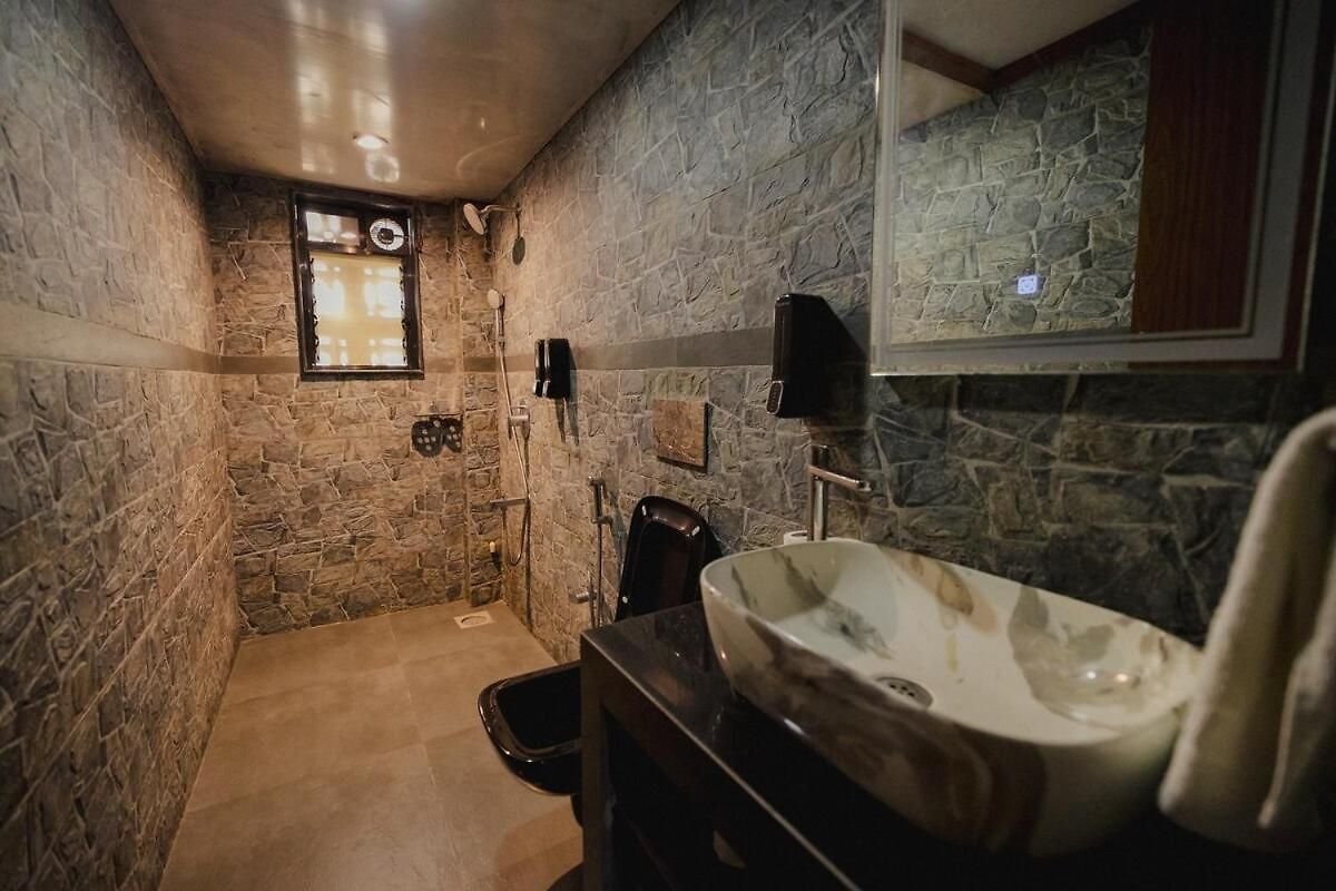 Bachis Nest 2bhk Penthouse With Private Terrace Dadar *