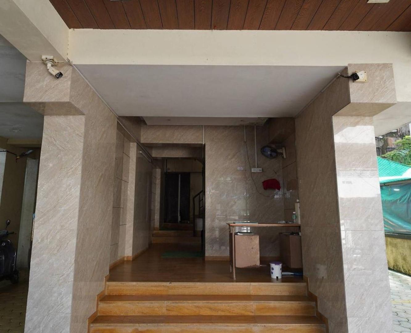 Athena Elegant 2bhk In Khar Gated Connected Apartment Mumbai