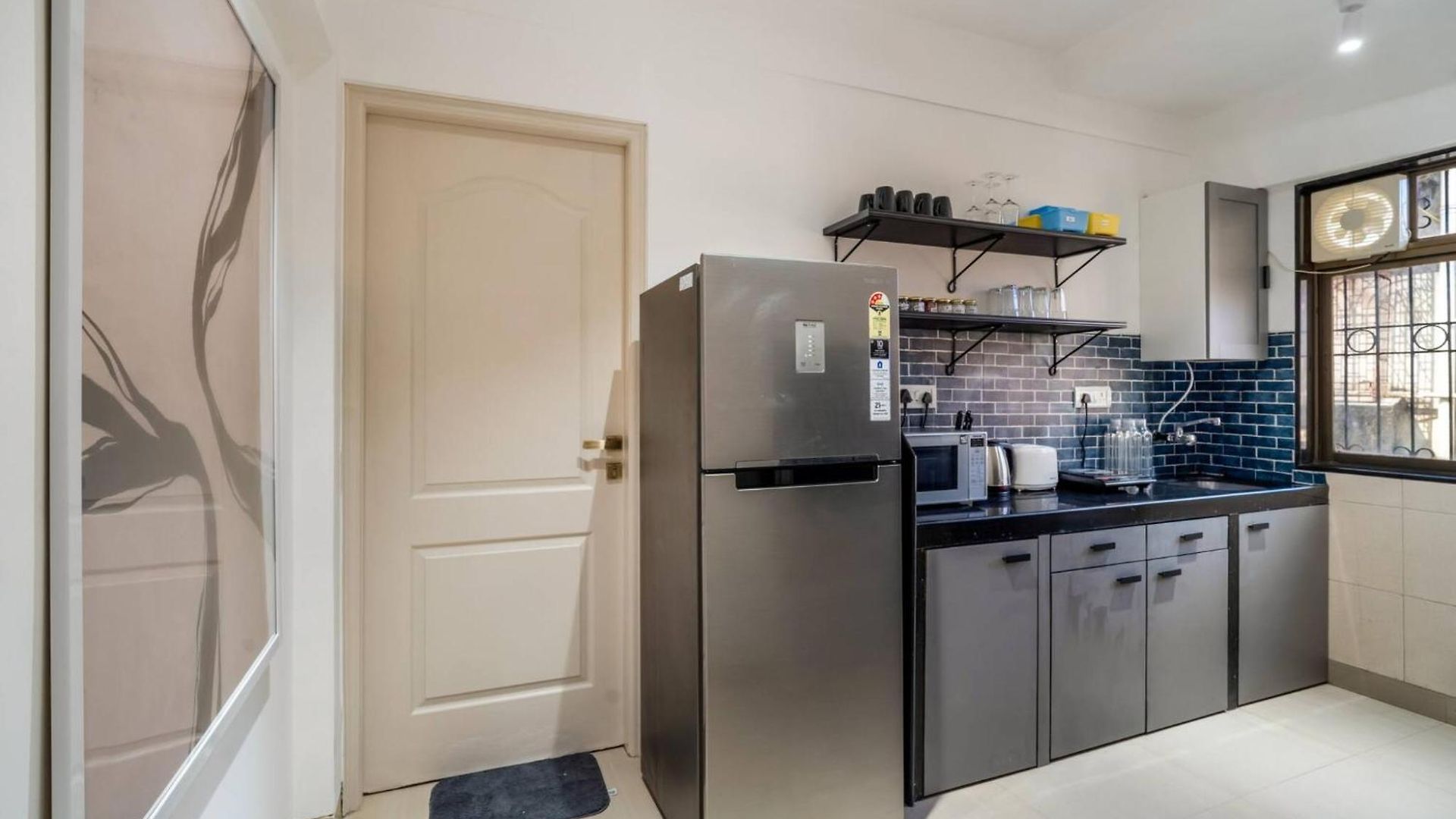 Apartment Aura Stylish 2 Bhk In Secure Gated Building