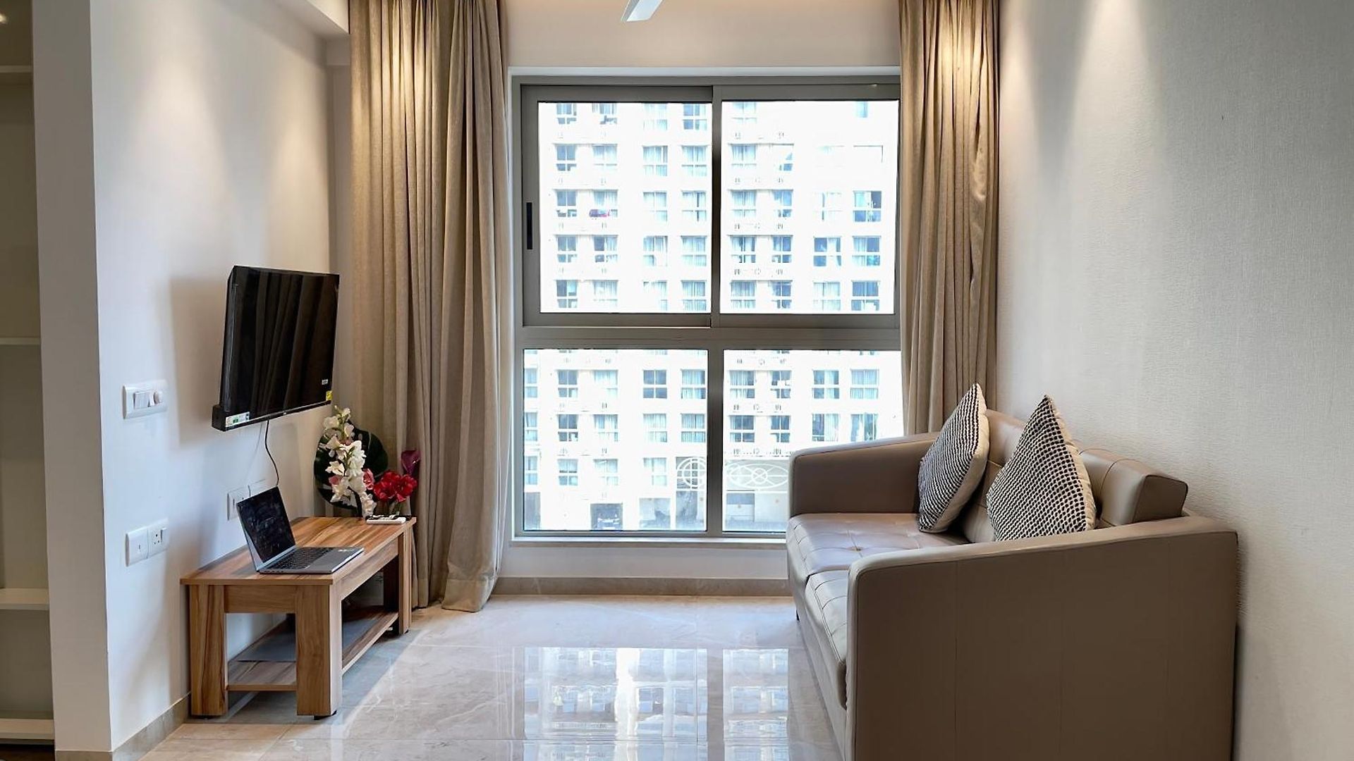 A Embassy 1 Bhk In Hiranandani Powai Apartment