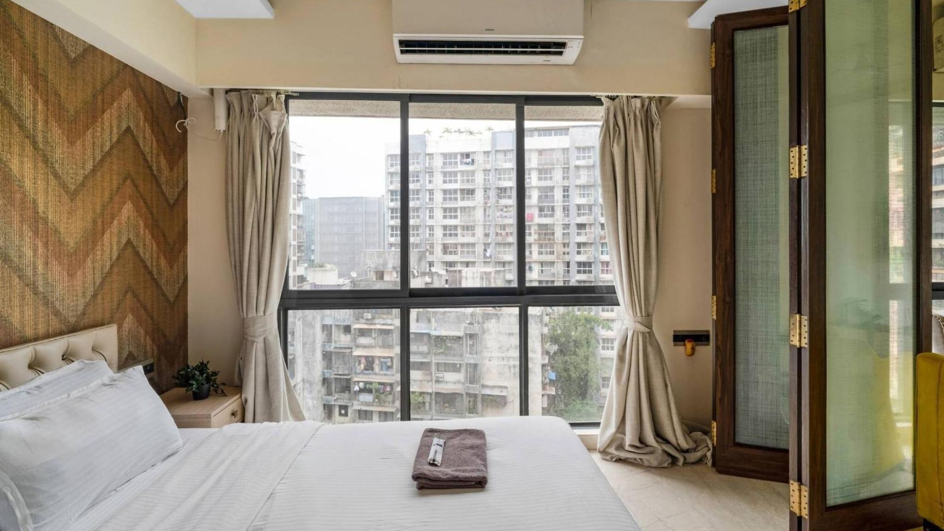 Apartment Tuscany Stylish 1 Bhk In Prime Gated Bkc Spot Mumbai