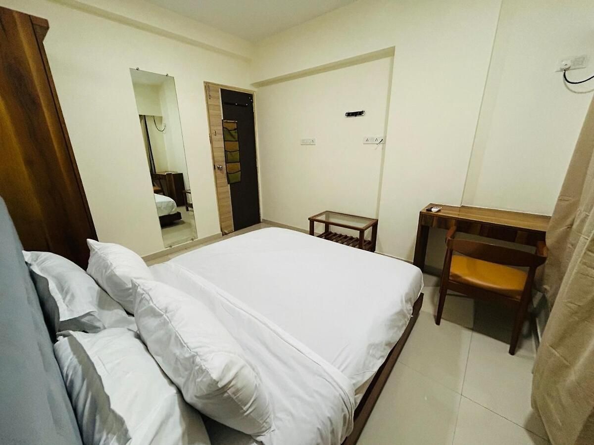 2bhk Flat Near Hiranandini Powai- Star Homes *