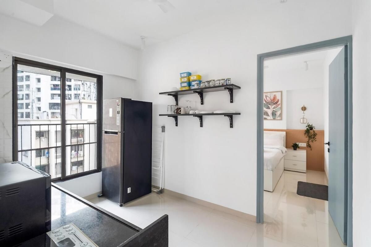 Apartment Evara 1bhk In Khar W By Square One *