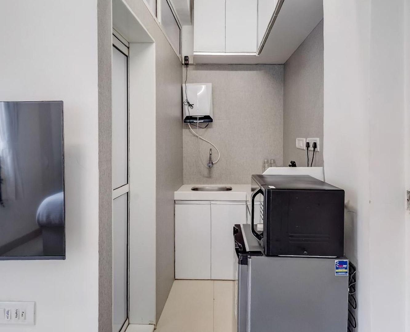 Lyon In Bandra W By Square One Apartment