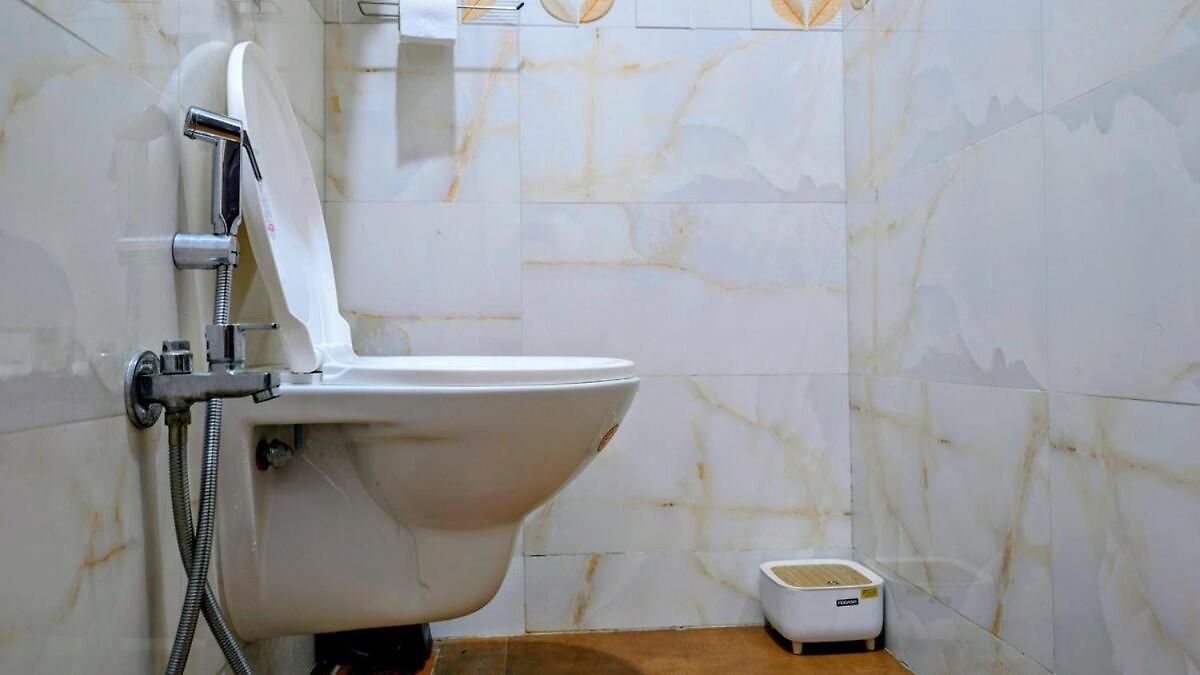 Apartment The House Of Colours L Near In Andheri West Mumbai