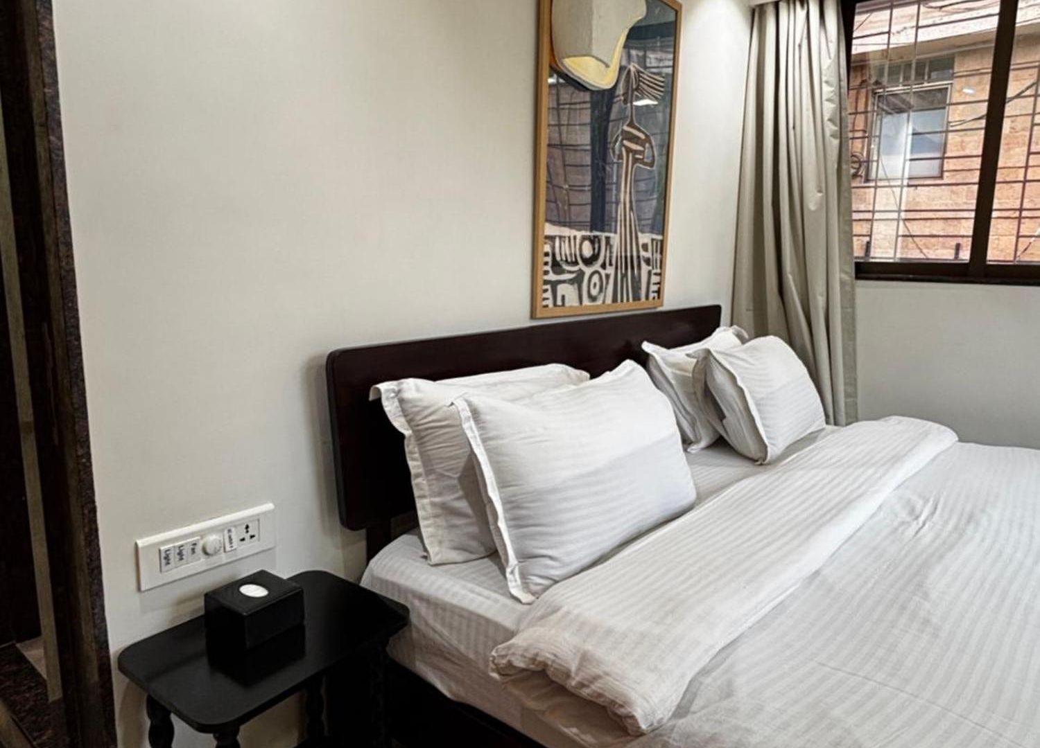 Pearl 1bhk In Bandra W By Square One Apartment