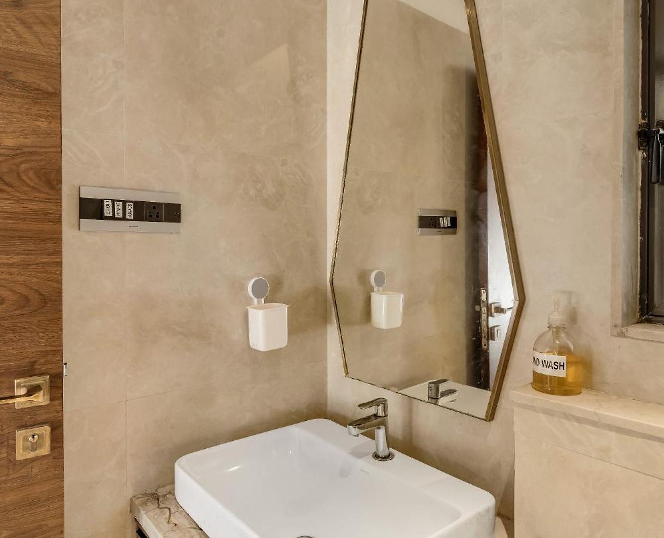 Sorrento Modern Near Bkc * Mumbai