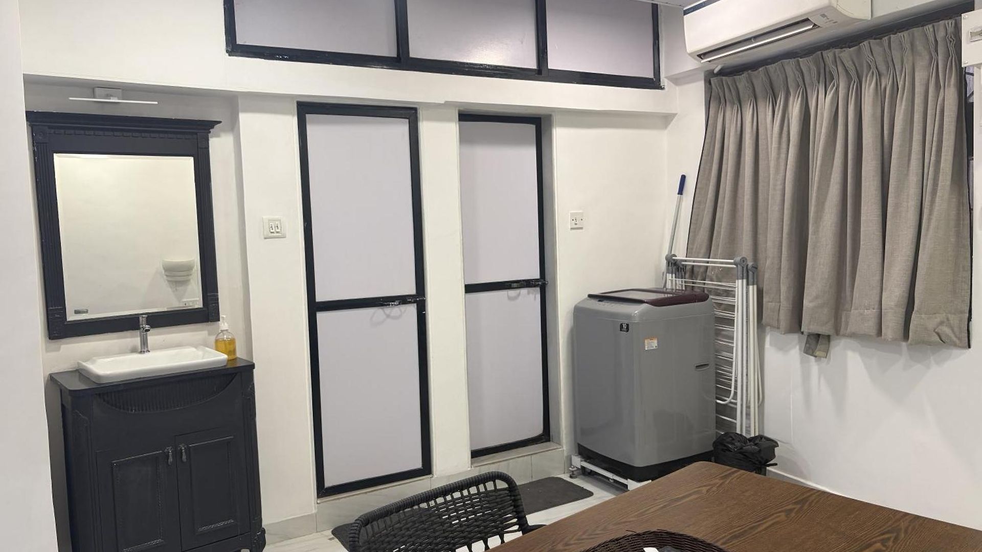 Apartment Calisto 2bhk Khar W Mumbai