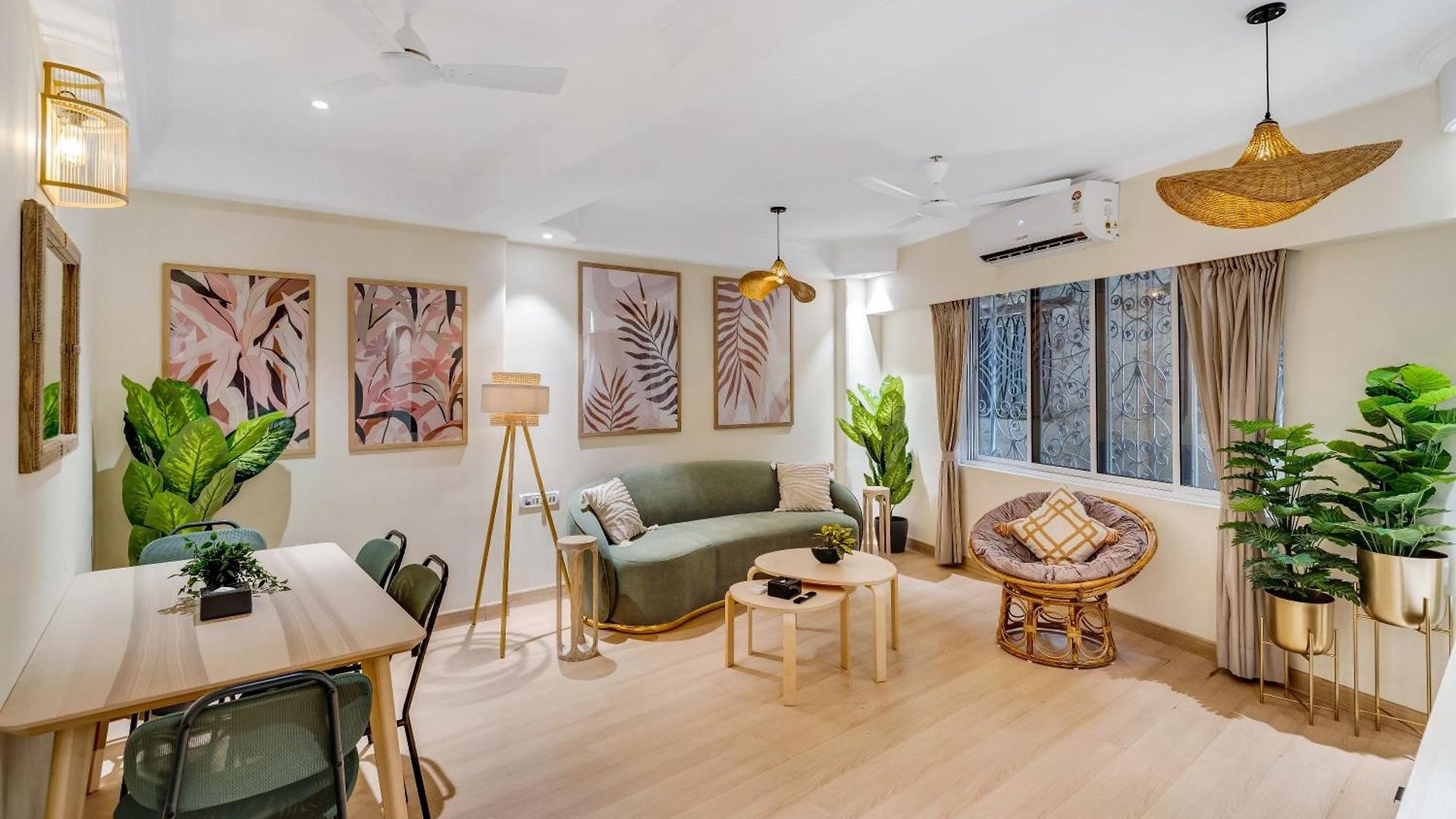 Stella 3bhk In Khar By Square One *