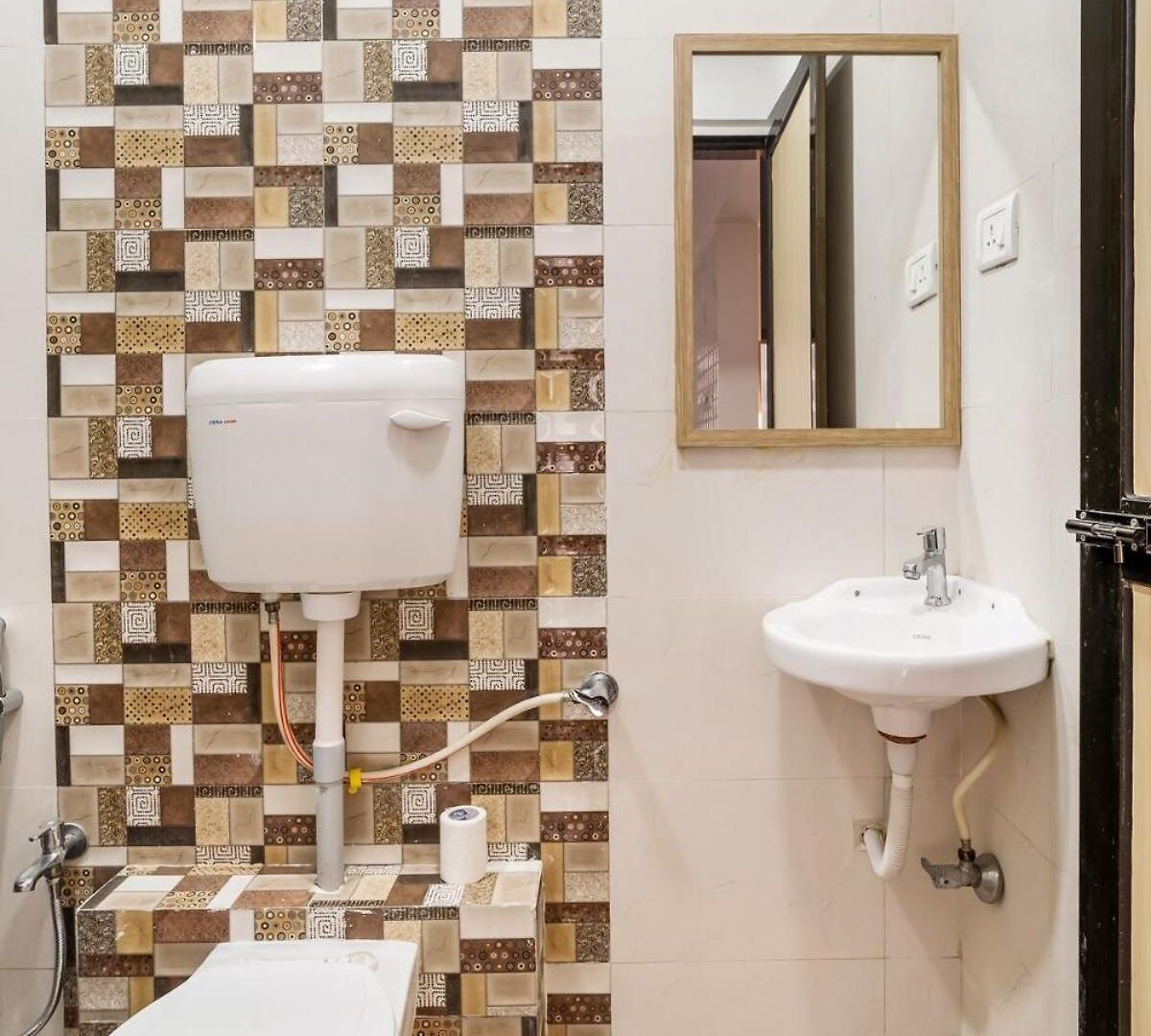 Evara 1bhk In Khar W By Square One Apartment *
