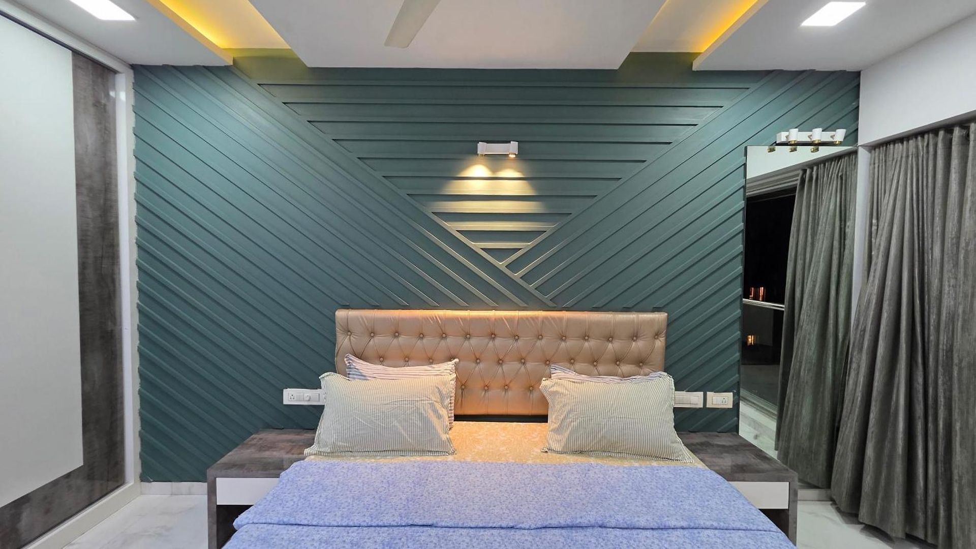Ocean 360 Sea Facing Apartment- 1401 Mumbai