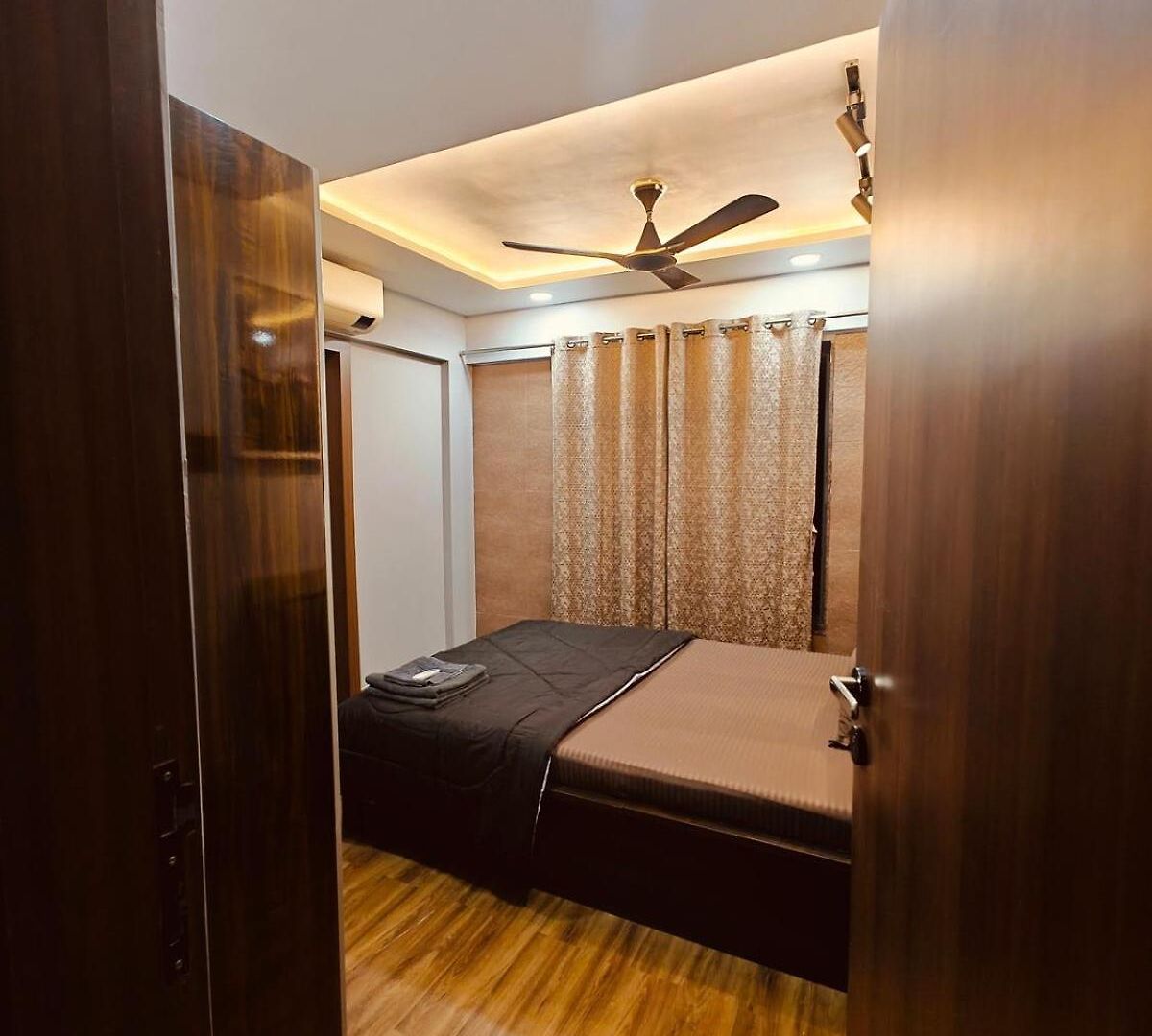 Ocean Whisper - 2 Mins From Kokilaben Hospital * Mumbai