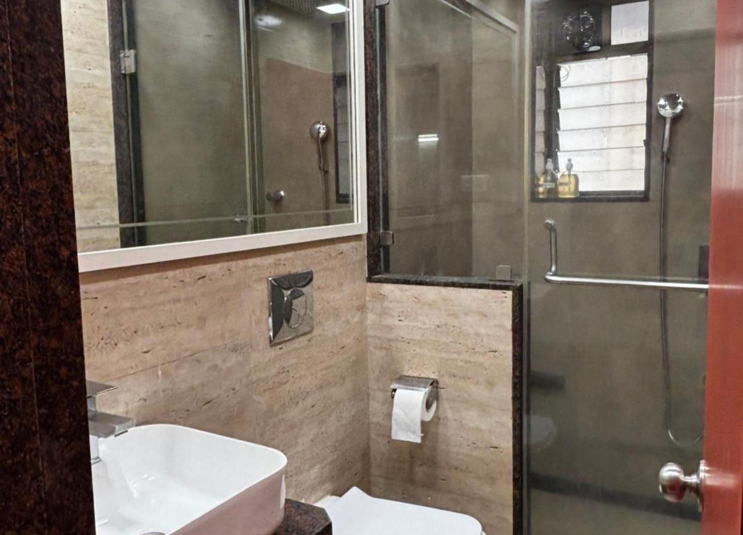 Pearl 1bhk In Bandra W By Square One Apartment