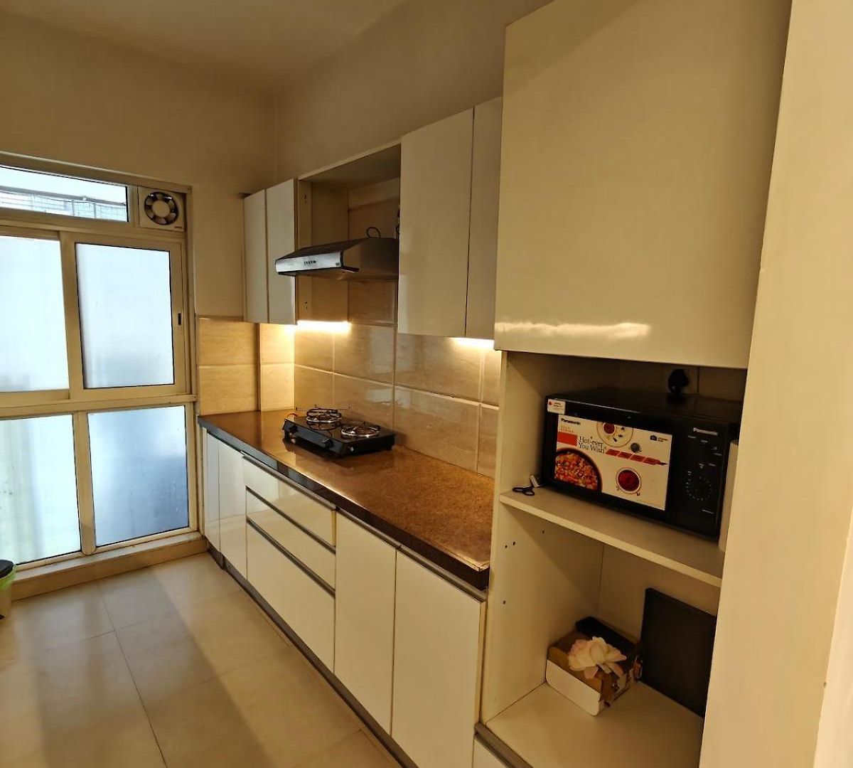 The Crest Bkc Apartment