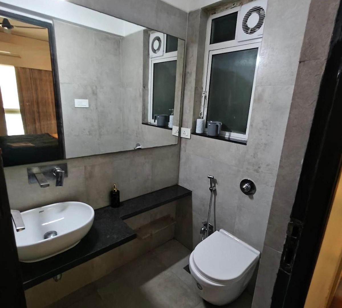 The Crest Bkc Apartment Mumbai