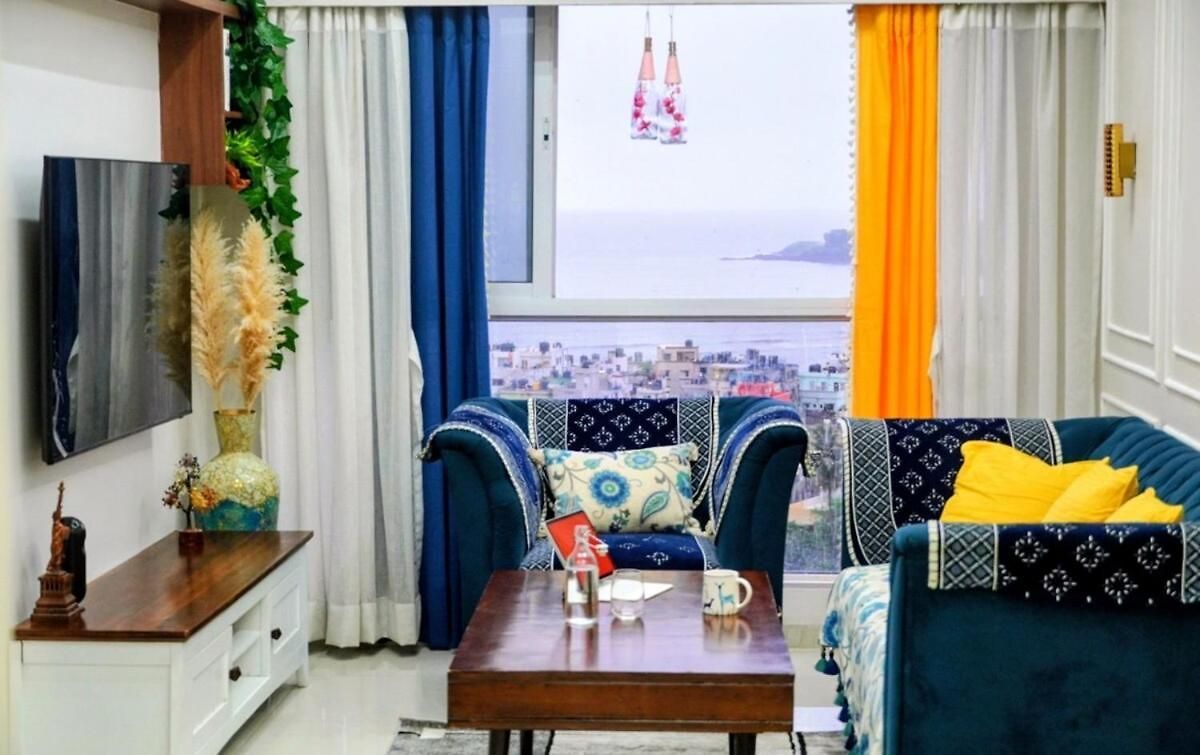 Luxury Mahal Majesty L Urban Escape L Ocean View Apartment