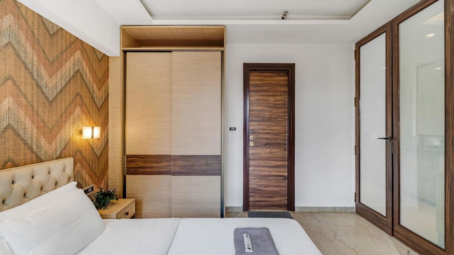 Ov Premium Near Bkc By Square One Apartment