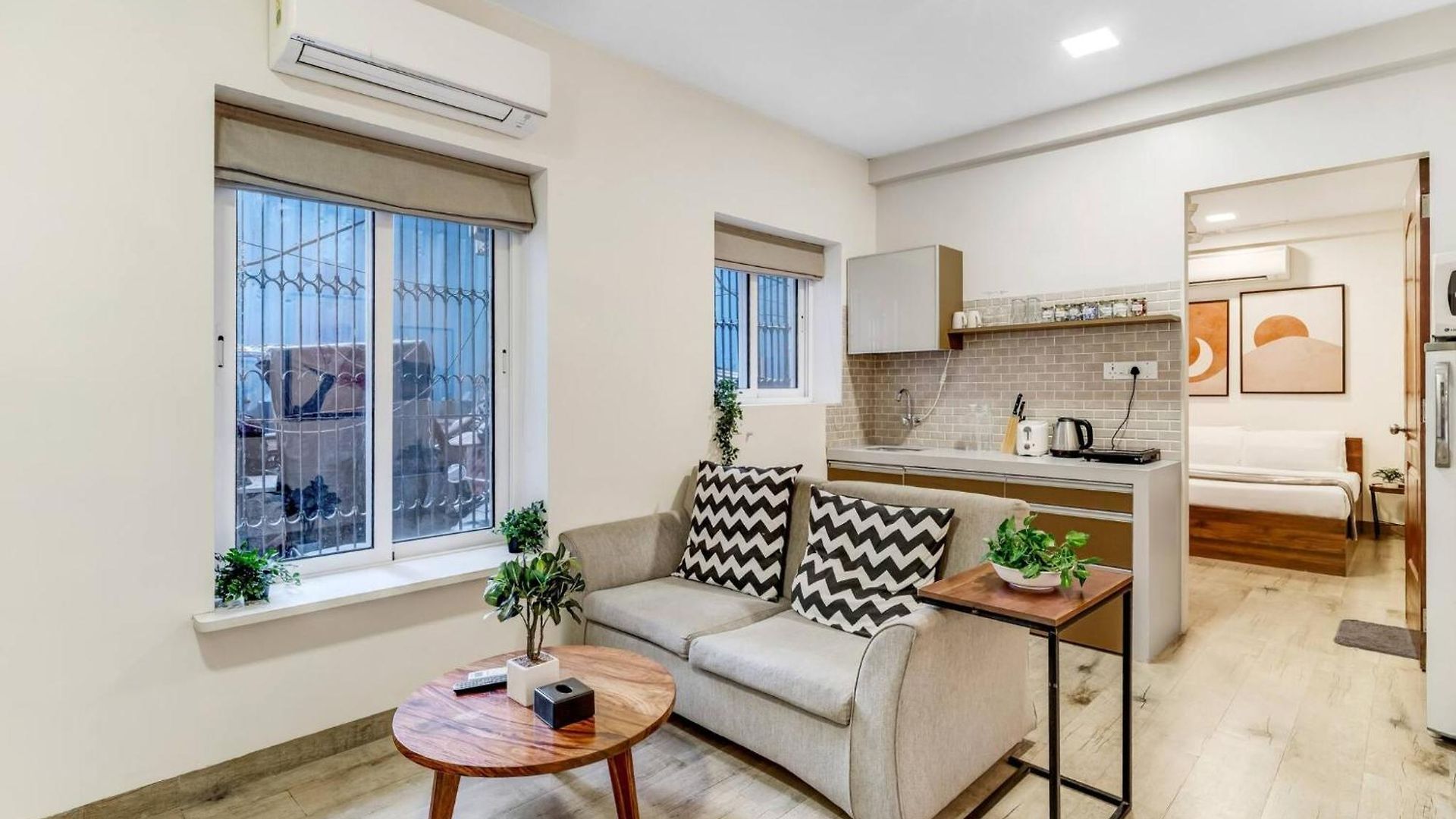 Apartment Maven Cozy Khar West 1bhk Near Bandra Mumbai