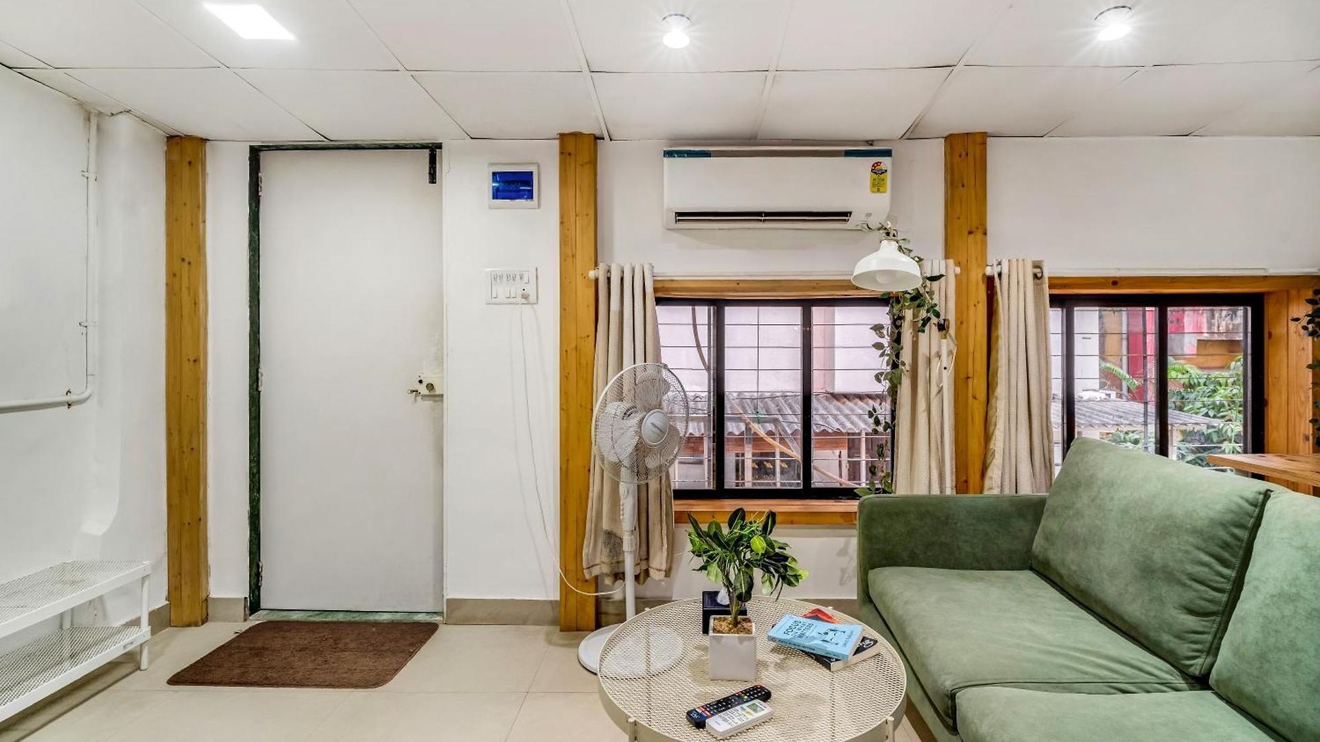 Glass House 1bhk In Khar W By Square One Mumbai