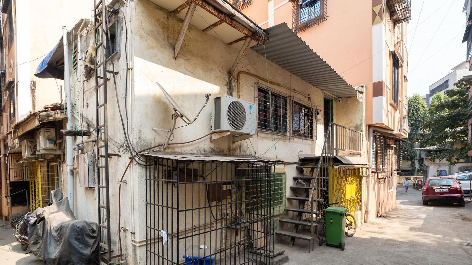 Apartment Glass House 1bhk In Khar W By Square One