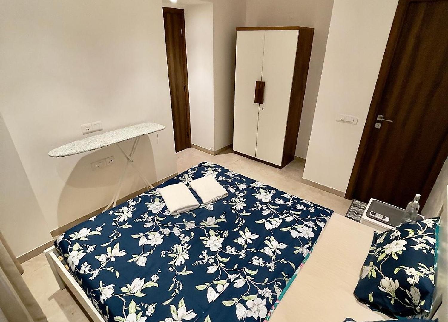 A Embassy 1 Bhk In Hiranandani Powai *