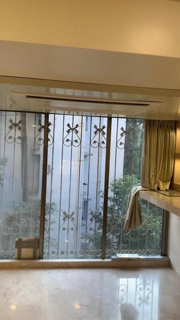Greenery Facing 3bhk Homely Yet 7 Star Feel Apartment