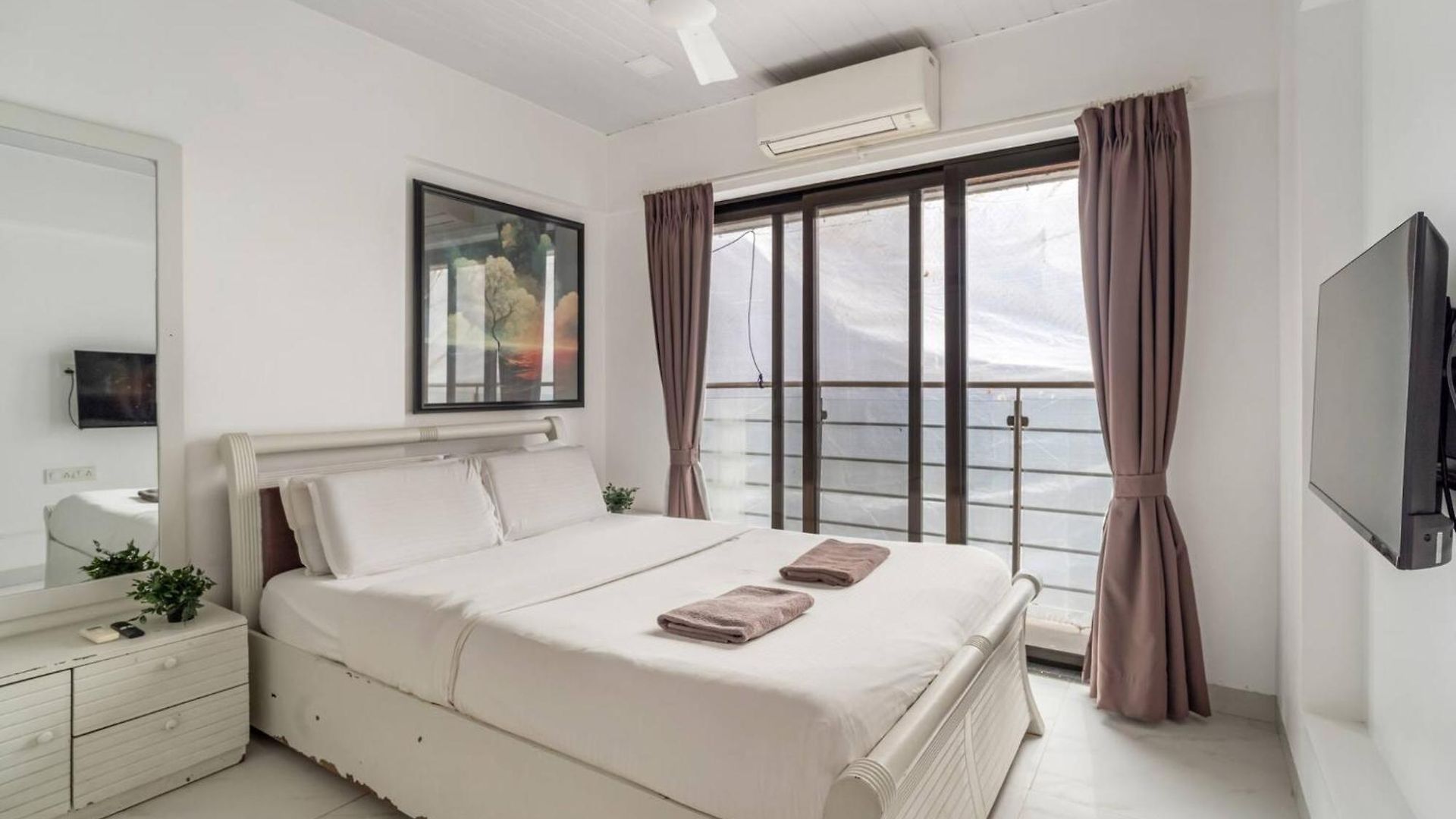 Apartment Athena Elegant 2bhk In Khar Gated Connected