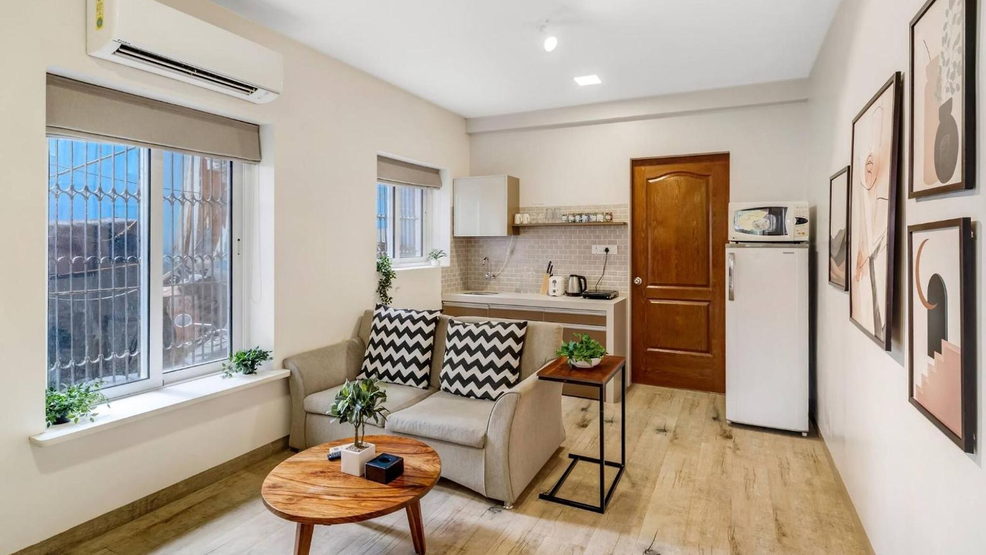 Maven Cozy Khar West 1bhk Near Bandra Apartment *