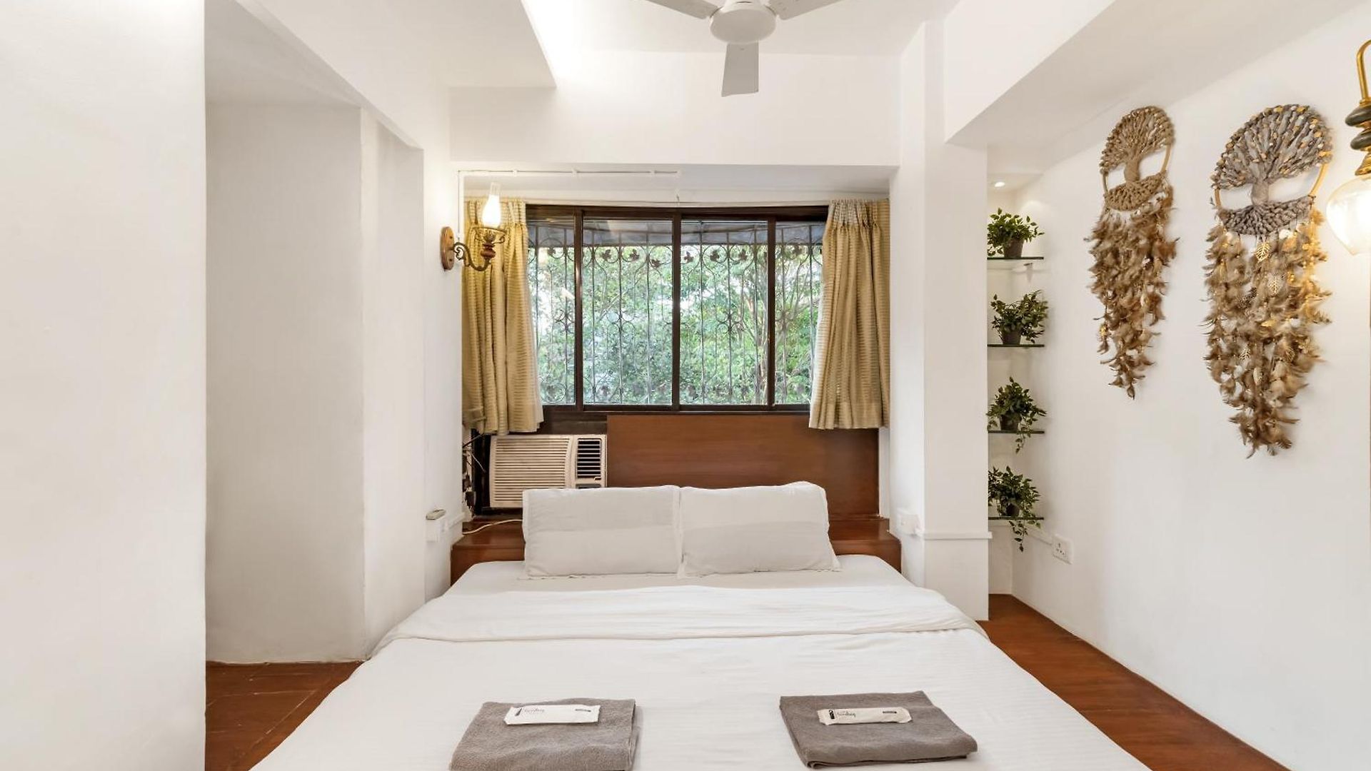Bohemian 1bhk In Bandra W By Square One Apartment Mumbai