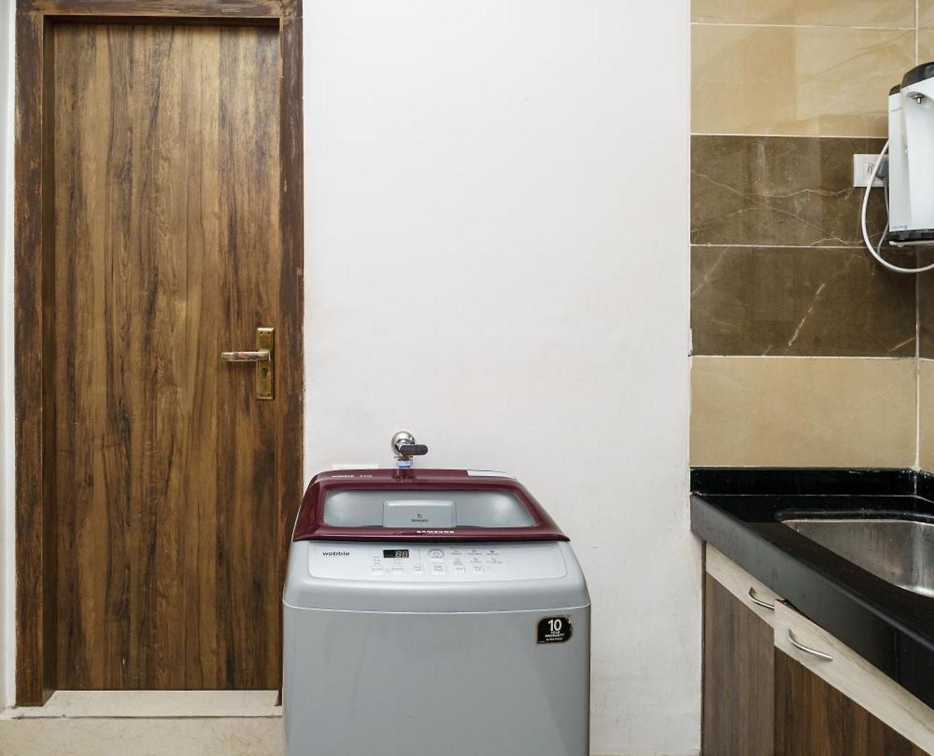 Quirky 1bhk In Bandra W By Square One *