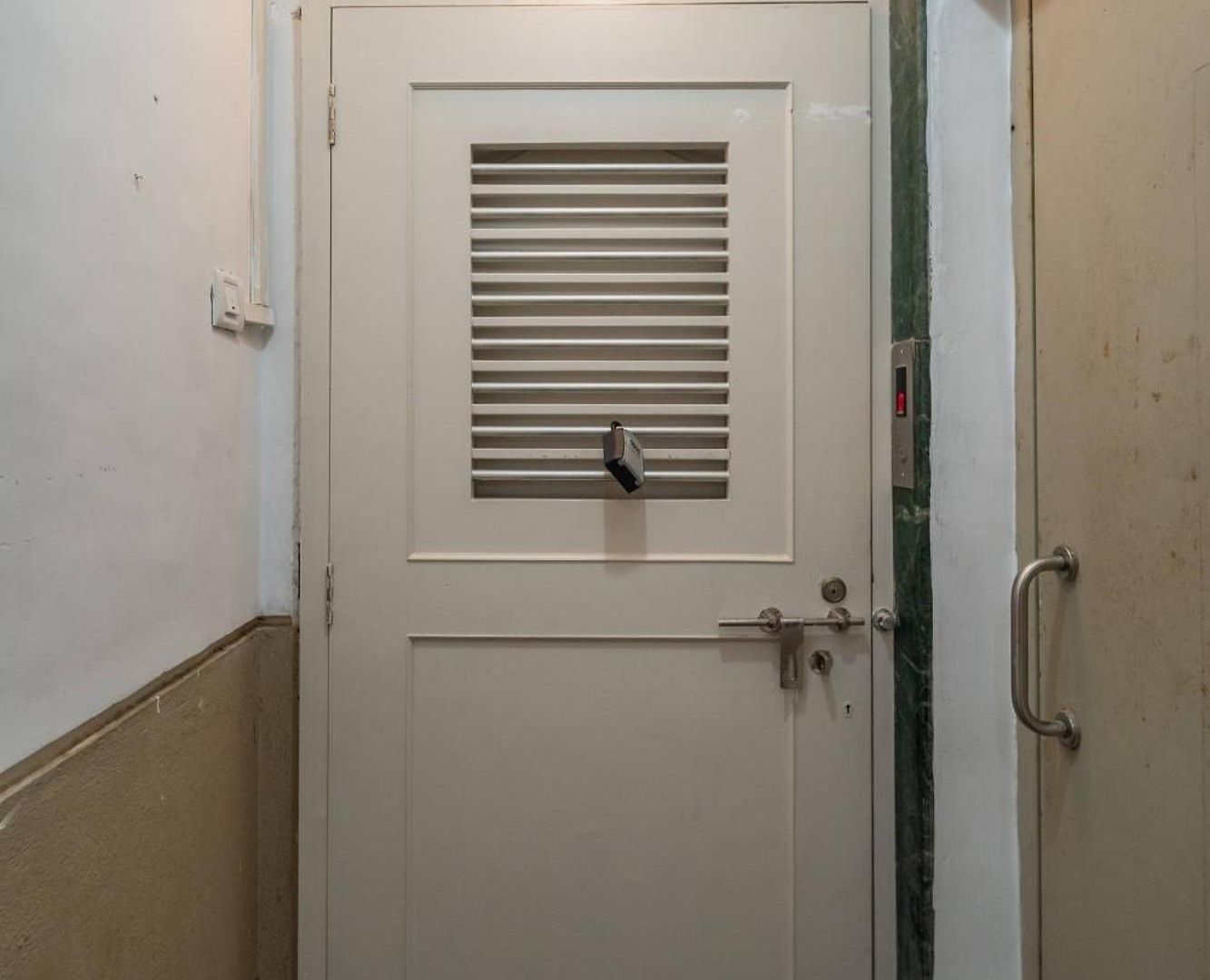 Aura Stylish 2 Bhk In Secure Gated Building Apartment *