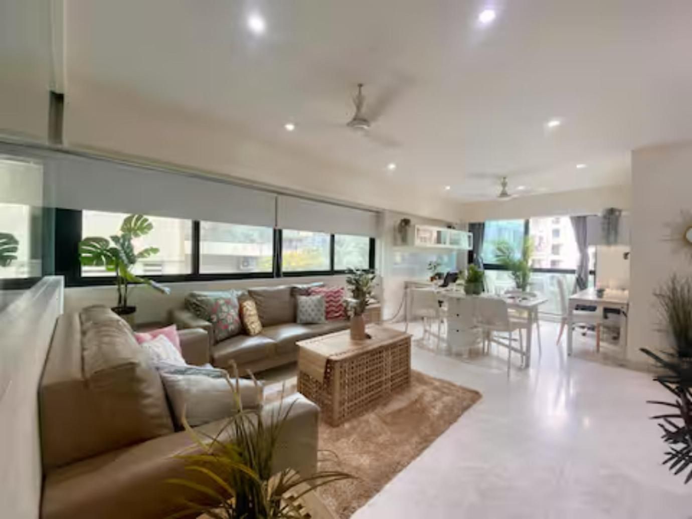 Connekthomes - Luxurious Modern Bliss In Bandra - 6br Apartment