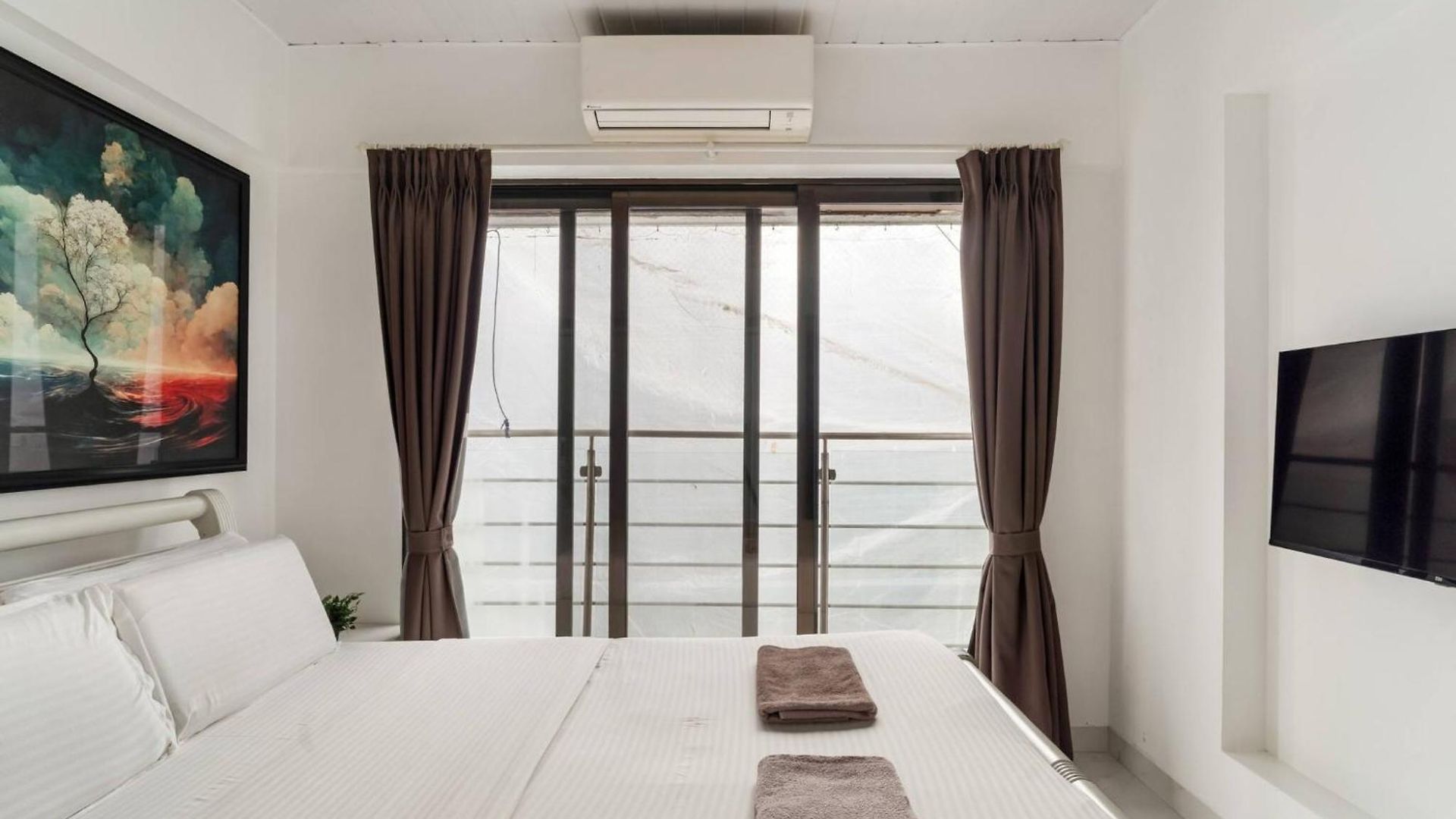 Apartment Athena Elegant 2bhk In Khar Gated Connected *