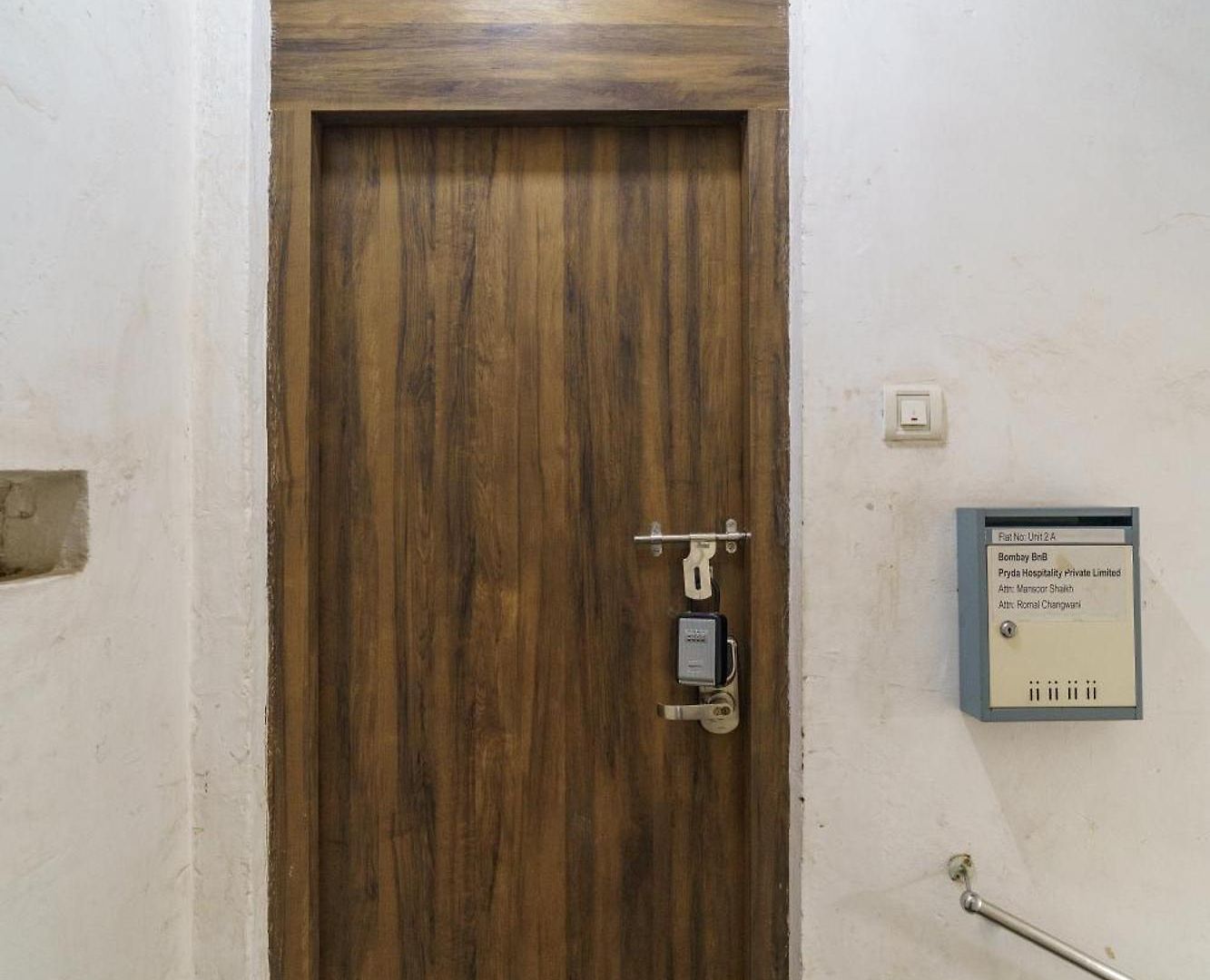 Quirky 1bhk In Bandra W By Square One Apartment Mumbai