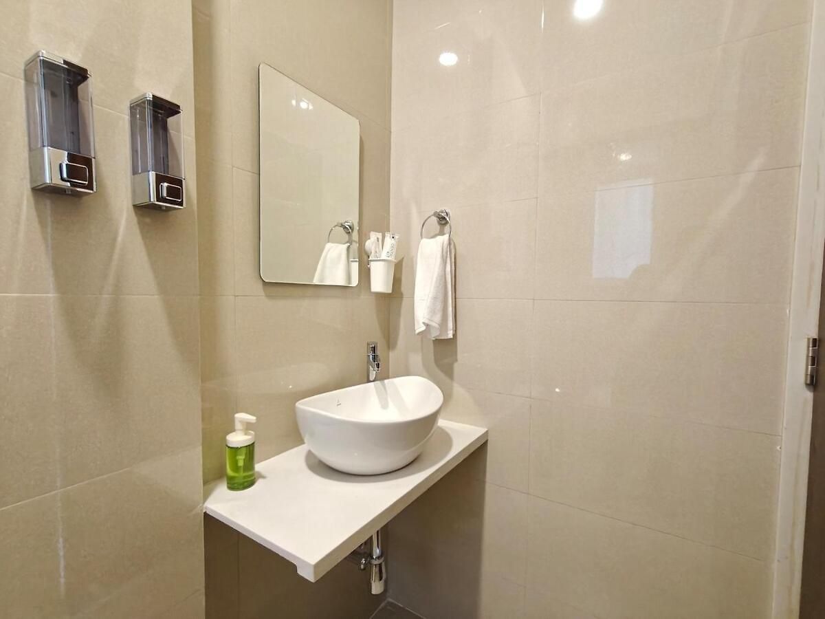 Lite - Dadar West Apartment