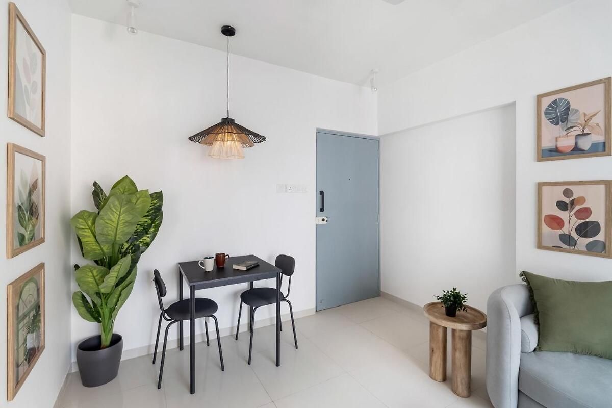 Evara 1bhk In Khar W By Square One Apartment