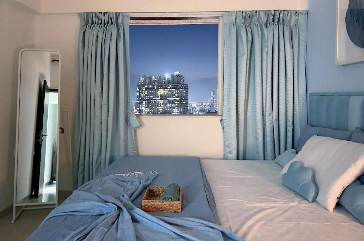 It's Sky High 33rd Floor Blue Views Apartment *