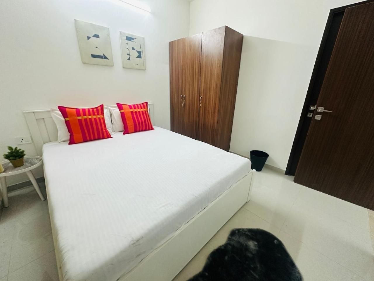 Apartment 2bhk Service In Malad By Florastays Mumbai