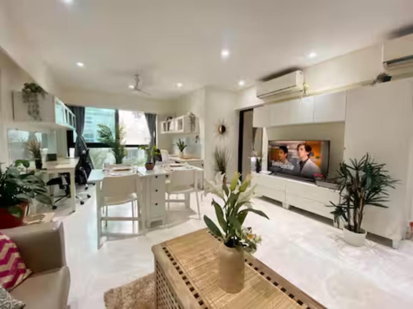 Connekthomes - Luxurious Modern Bliss In Bandra - 6br Apartment *