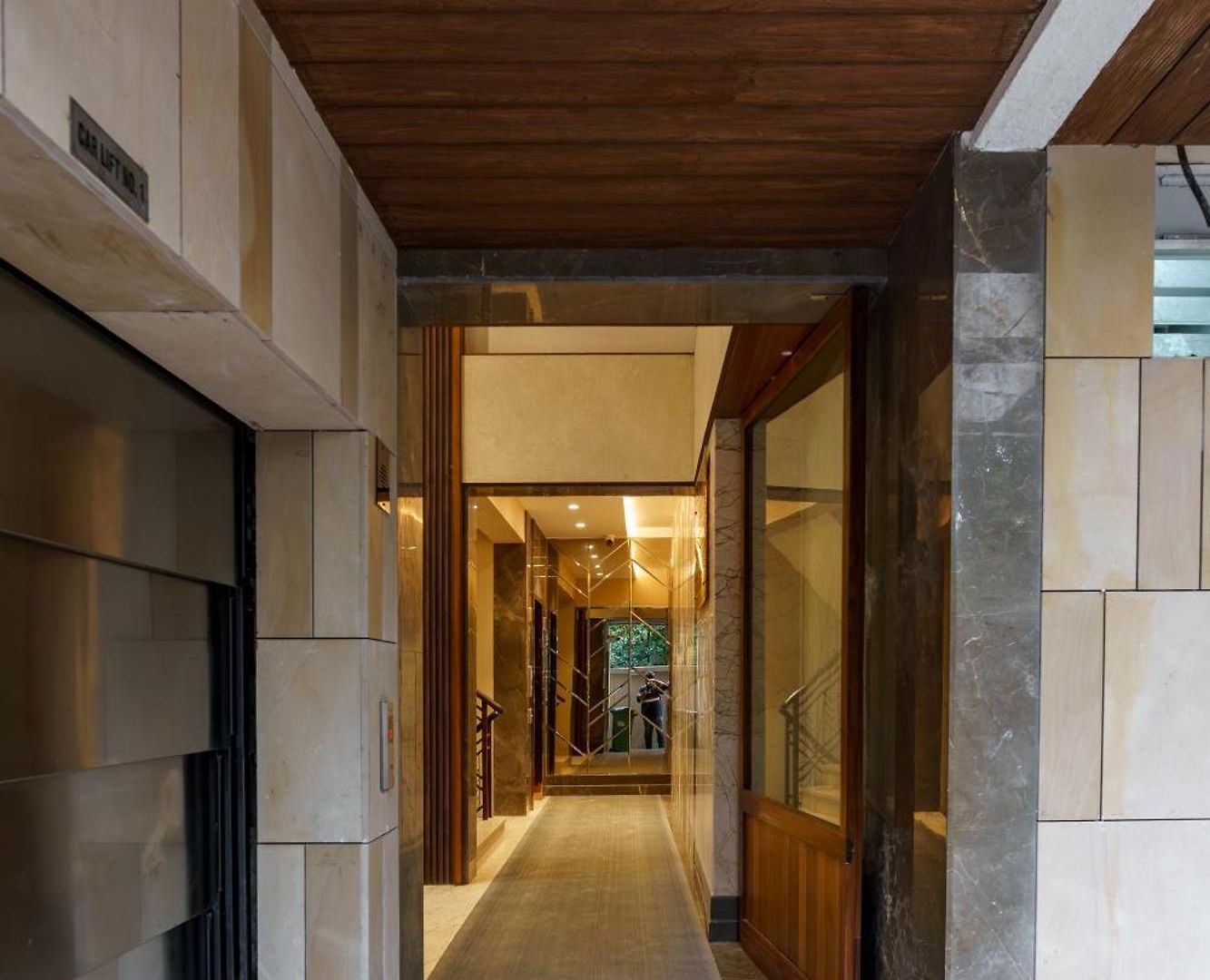 Zen Private 3Bhk In Bandra Mumbai