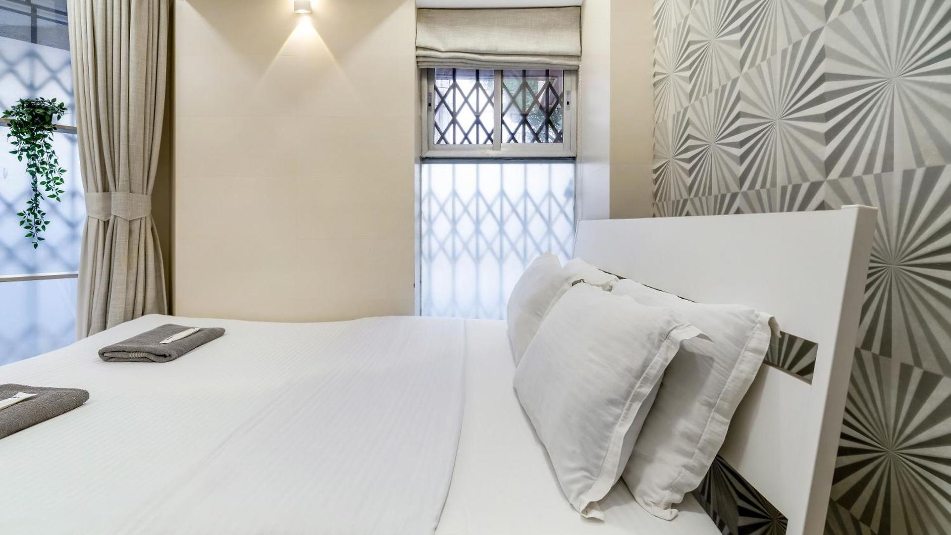 Dido 1bhk In Bandra W By Square One * Mumbai