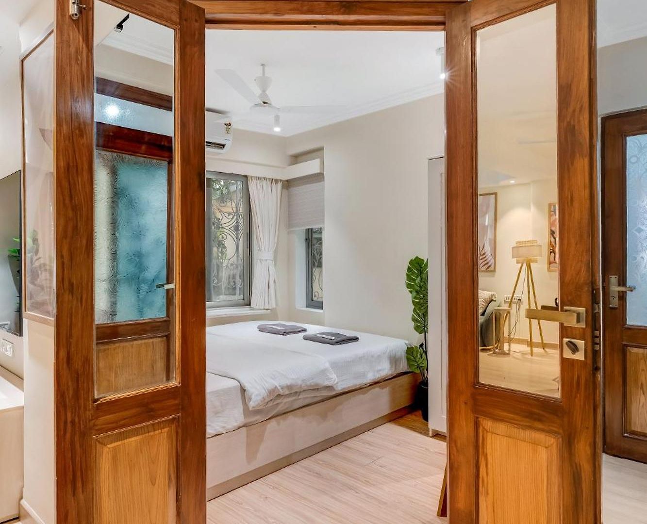 Apartment Stella 3bhk In Khar By Square One