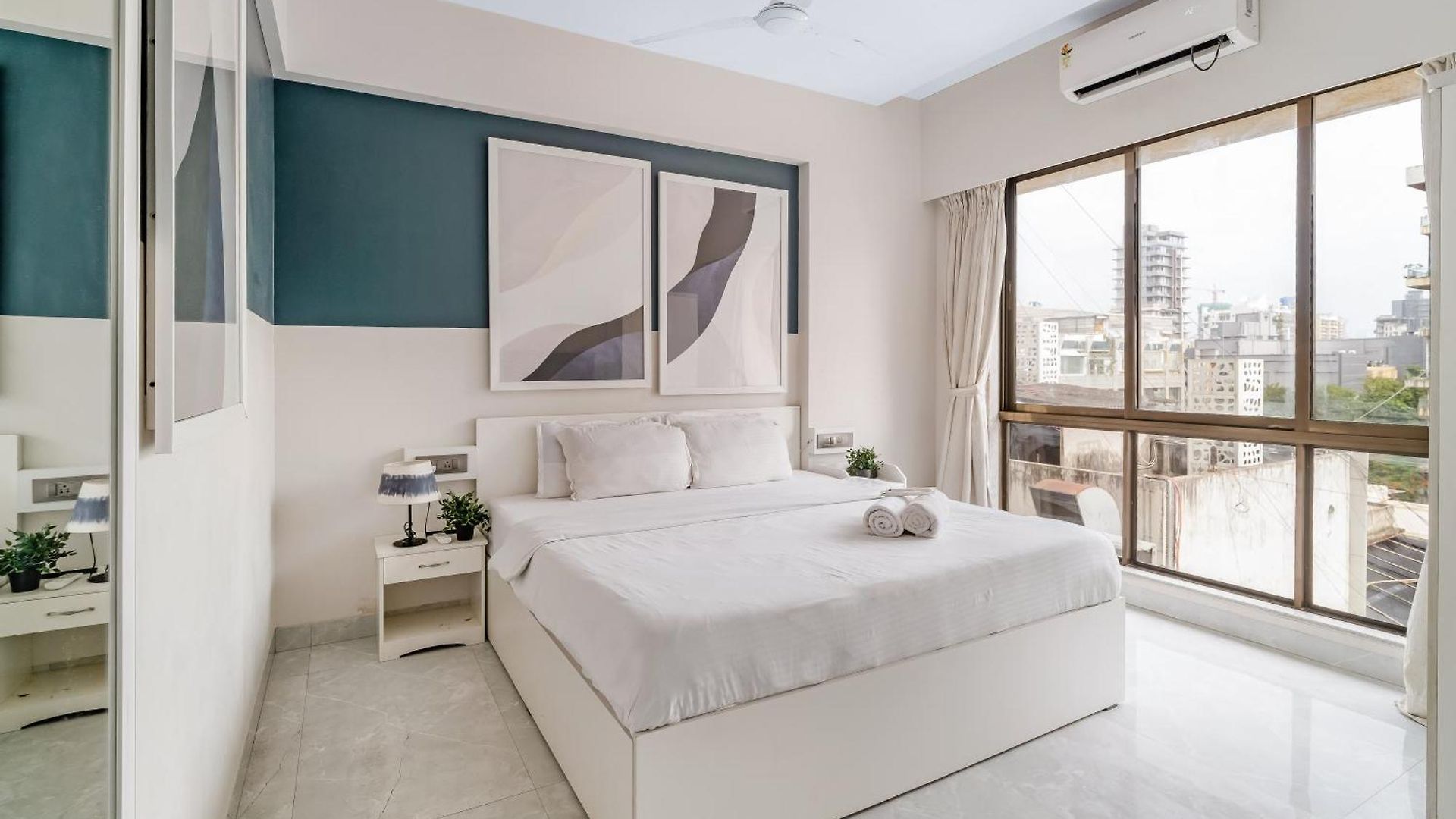 Apartment Mezzo Pvt 3bhk In Bandra By Square One Mumbai