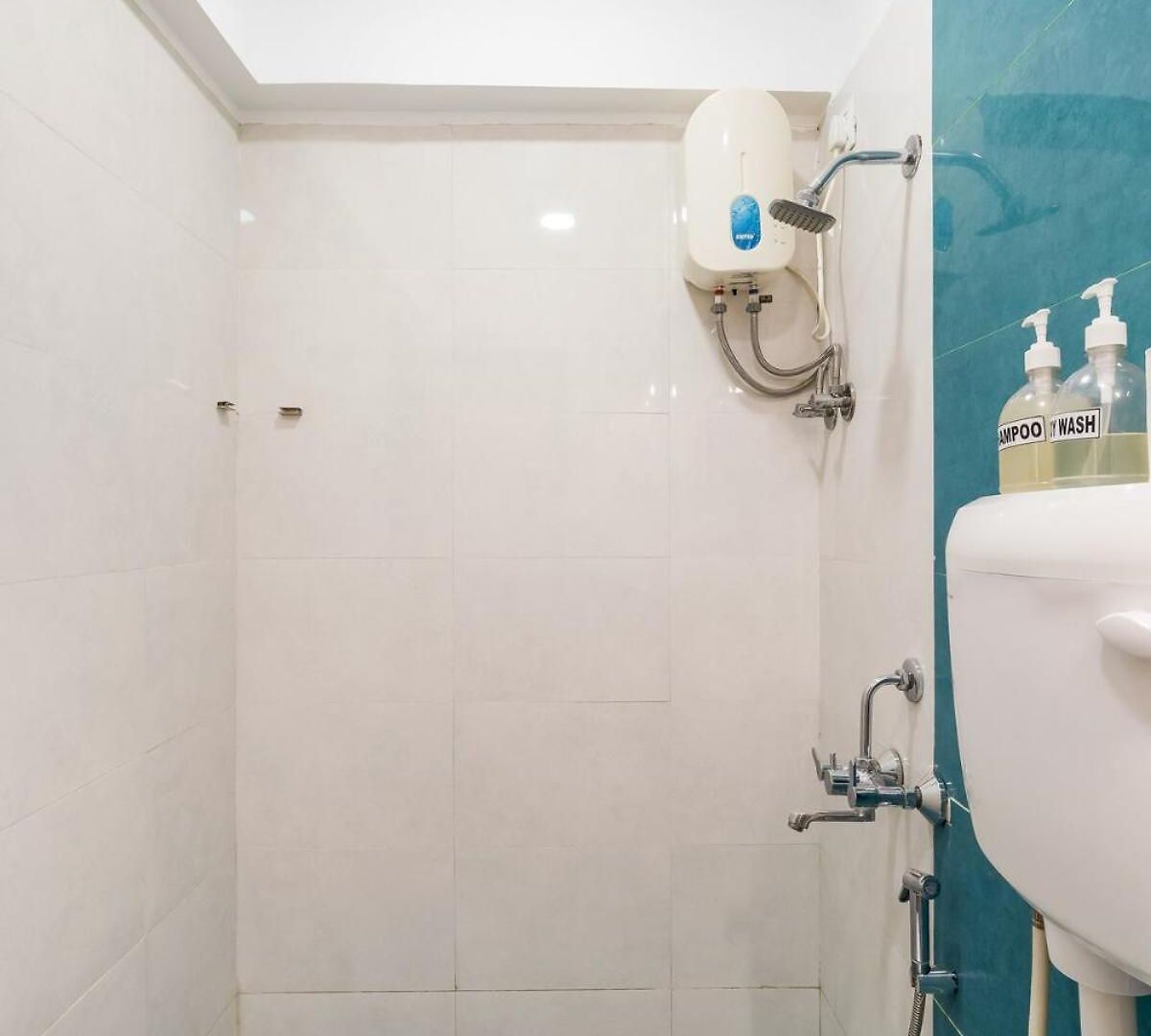 Apartment Evara 1bhk In Khar W By Square One
