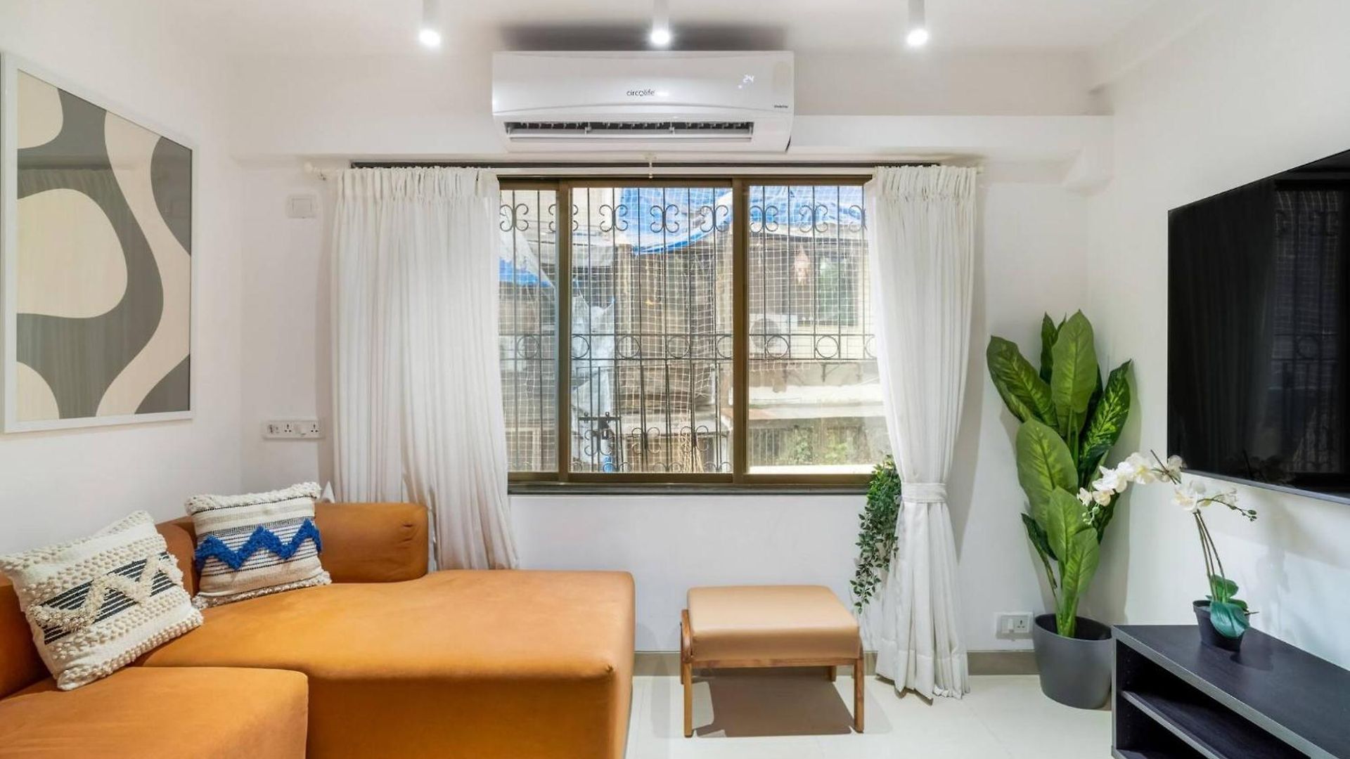 Aura Stylish 2 Bhk In Secure Gated Building Apartment