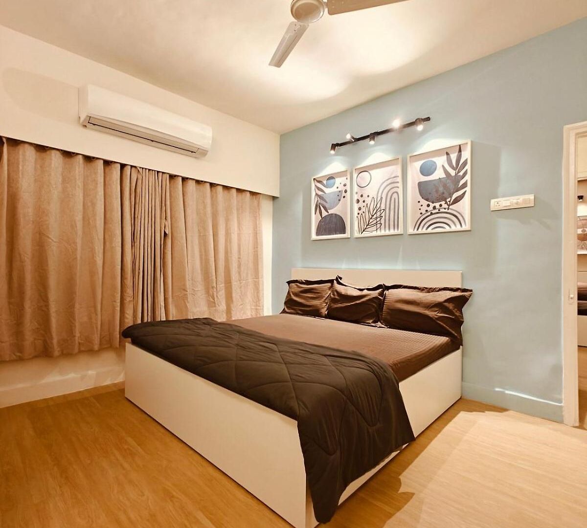 Rahuls Paradise Mumbai