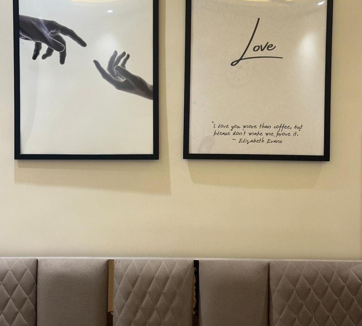 Izaara - 15 Mins From Lilavati & Nanavati Apartment *