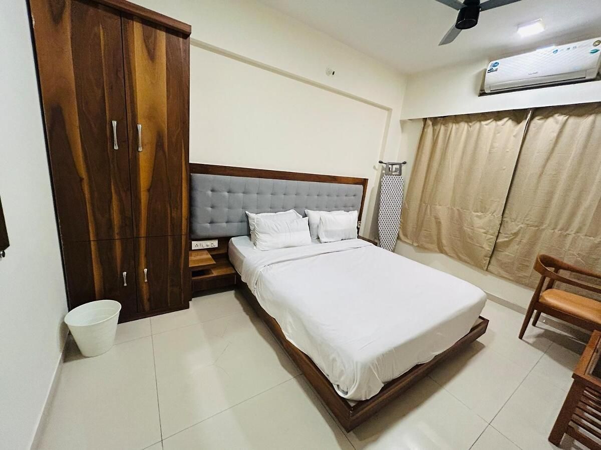 Apartment 2bhk Flat Near Hiranandini Powai- Star Homes