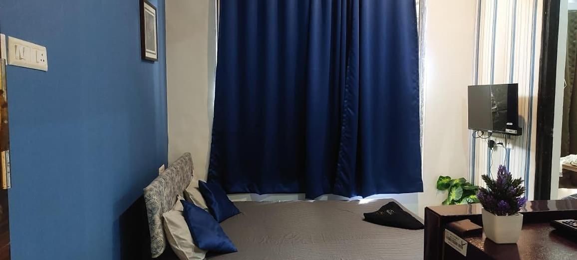 Apartment Iss 506 Private With Balcony Andheri West *
