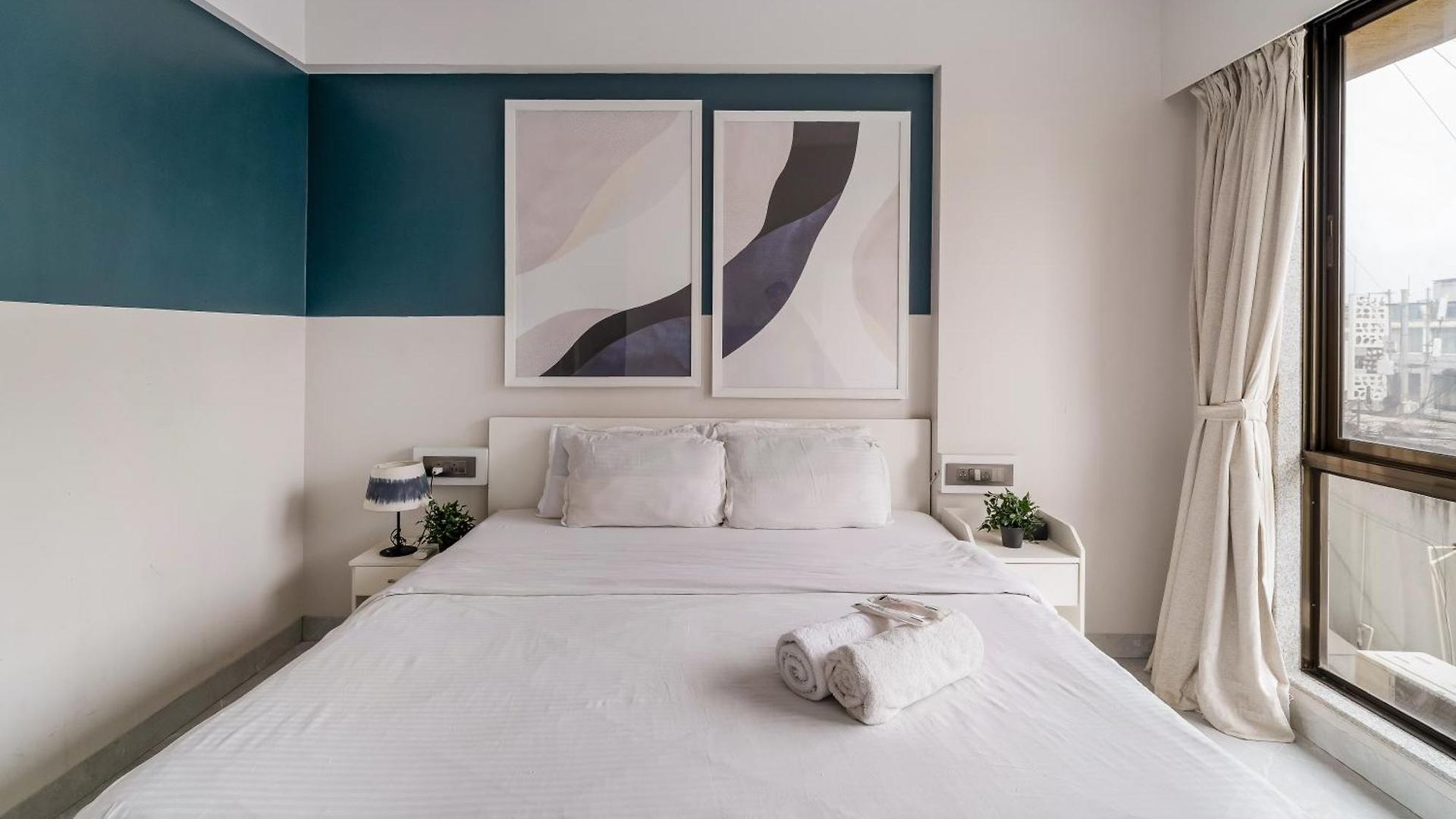 Mezzo Pvt 3bhk In Bandra By Square One *